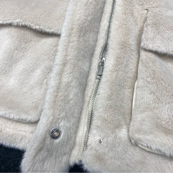 AKIRA Cream Fuzzy Bomber Jacket W LG. Pockets Buckle details PREPPY CITY - Picture 6 of 16